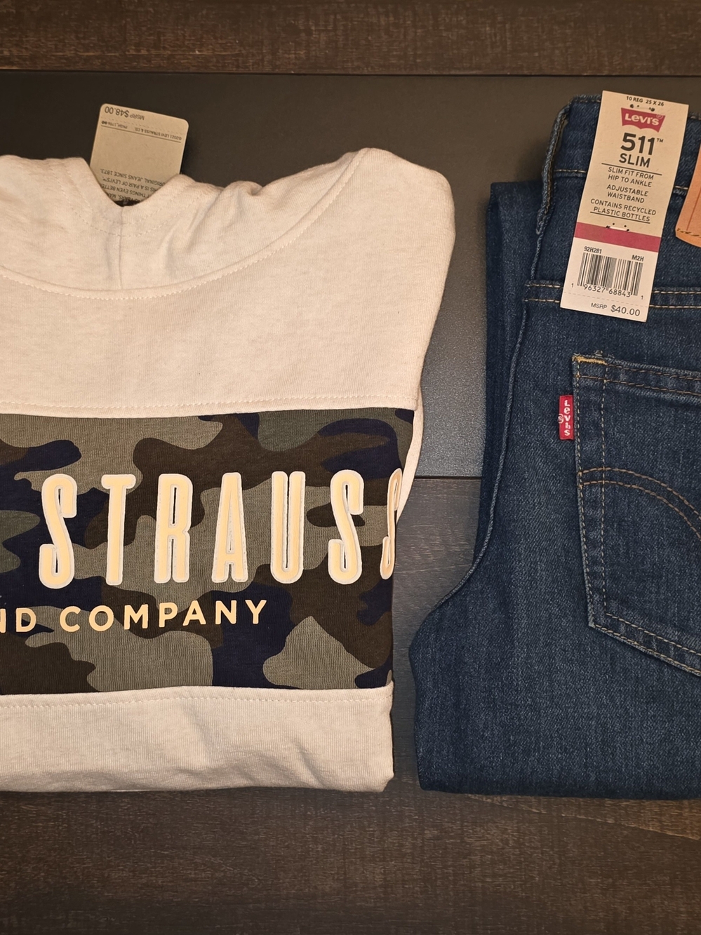 NWT Levi's Boys 2-Piece Hoodie & 511 Slim Jeans Outfit – Size 10